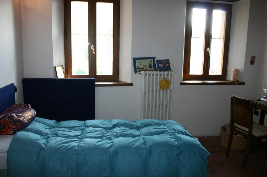 Casa Dell' Abbondanza B&B Agriturismo Vigoleno Номер фото