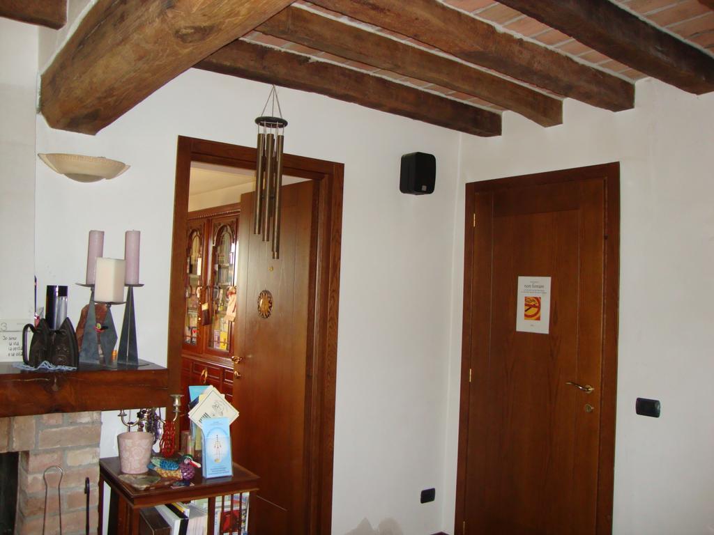 Casa Dell' Abbondanza B&B Agriturismo Vigoleno Экстерьер фото